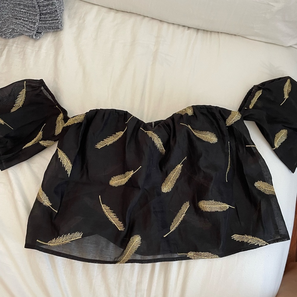 Off the Shoulder black & gold feather top ✨